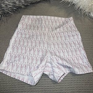 Buffbunny Rosa Short